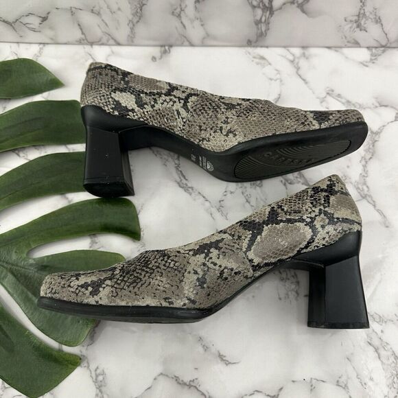 Caressa Womens Vintage Y2k Square Toe Pumps Heels Size 8.5 Gray Snakeskin Block - Picture 6 of 9